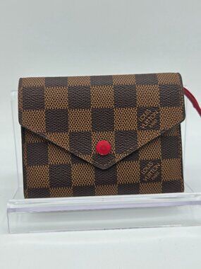 Louis Vuitton Victorine Wallet – Damier Ebene | Cherry Interior | Pre-Owned